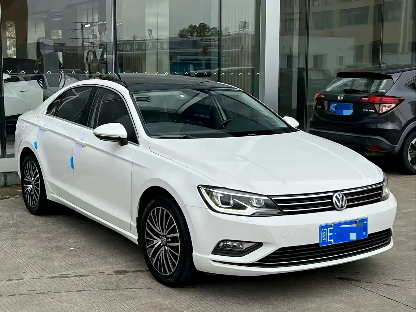 Volkswagen Lamando 2018 280TSI DSG Luxury Edition фото 3