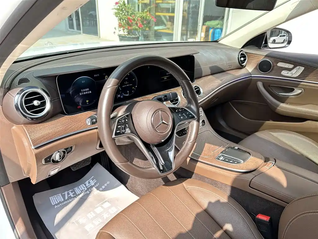 Mercedes-Benz E-Class 2023 E 300 L Fashion фото 10