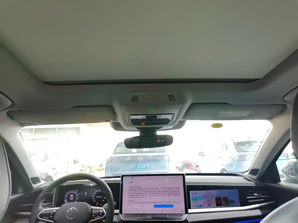Volkswagen Passat 2025 Pro 380TSI Dragon Prestige Edition фото 18