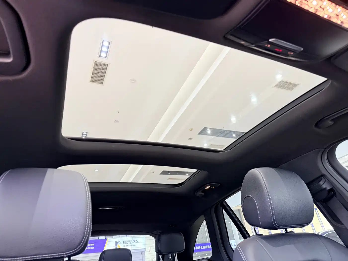 Mercedes-Benz GLC 2016 GLC 200 4MATIC фото 16