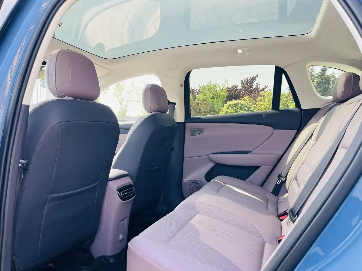 Hongqi HONGQI TIANGONG 06