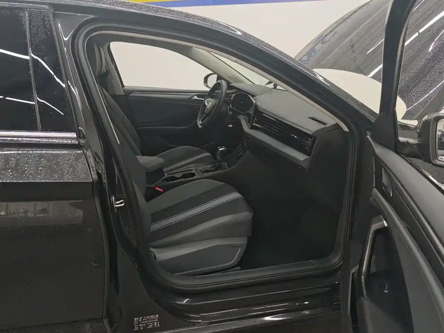 Volkswagen Sagitar, миниатюра 8