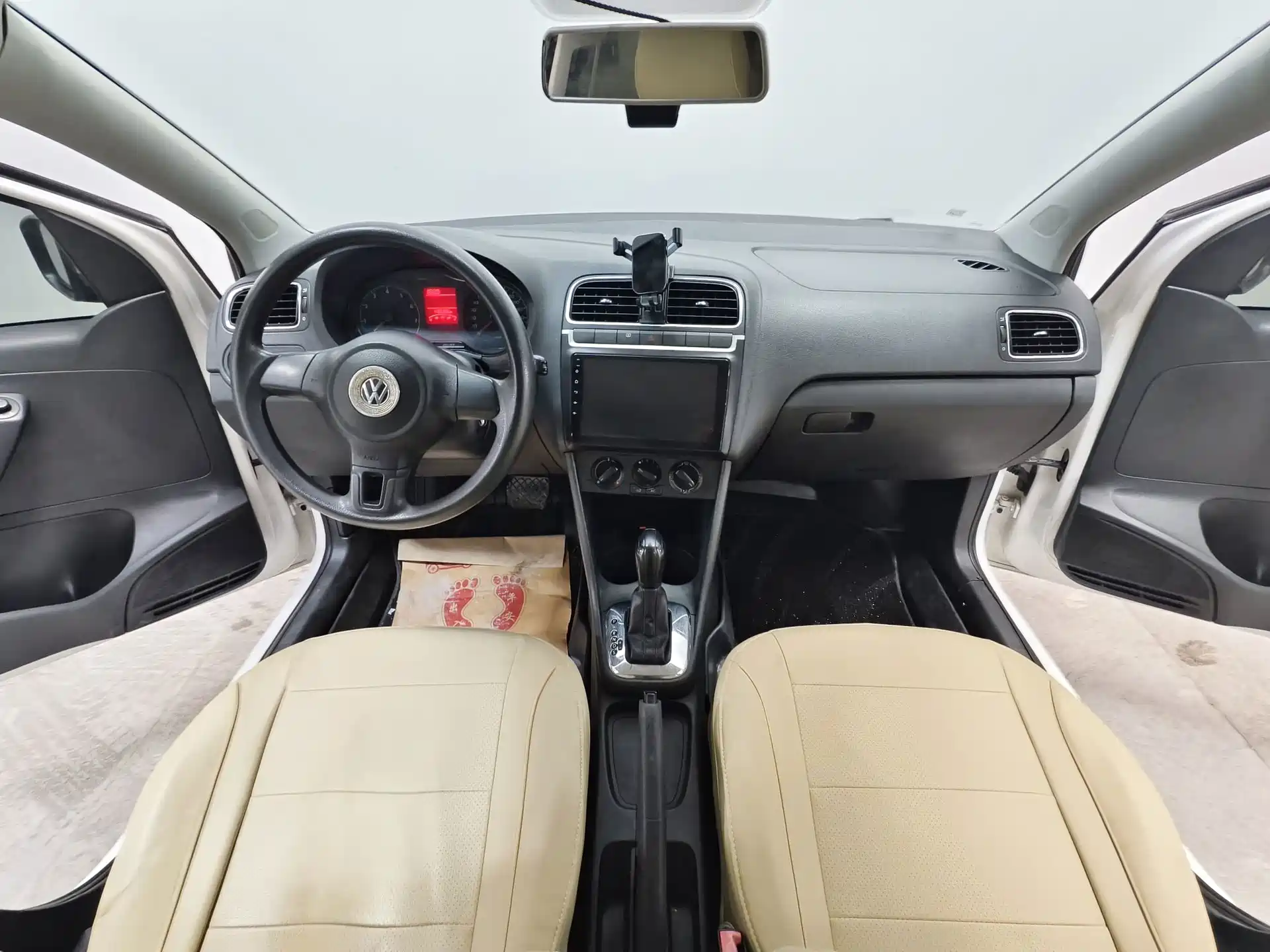 Photo 9 - Volkswagen Polo