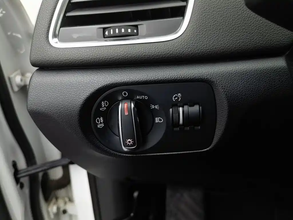 Фото 21 - Audi Q3