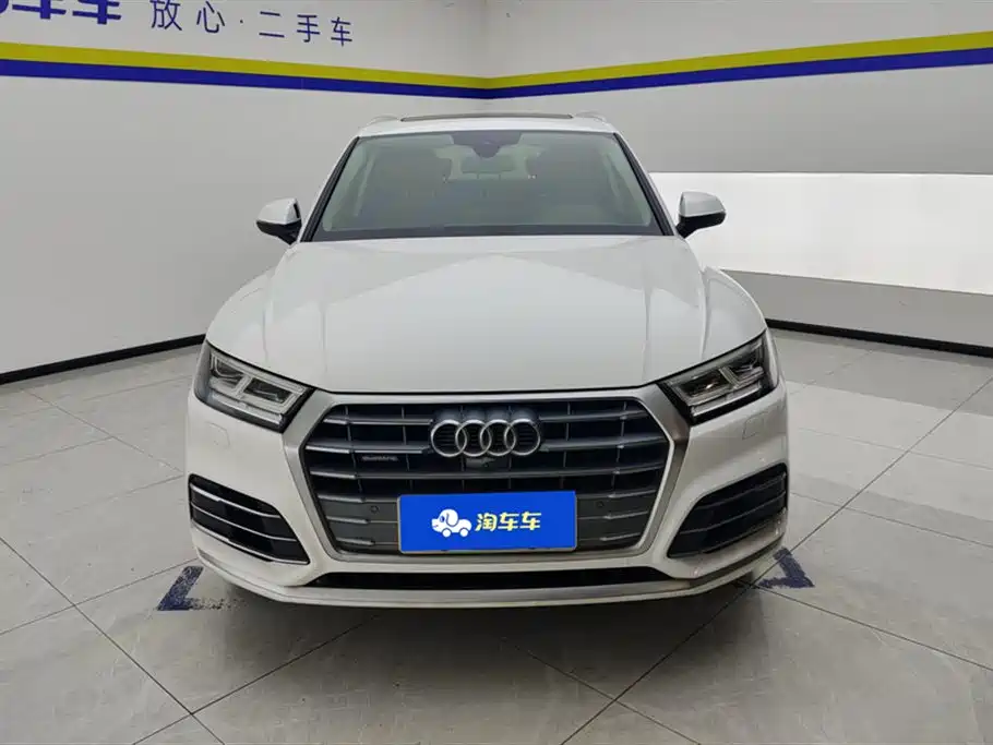 Audi Q5L 2020 45 TFSI Exclusive Fashion фото 2
