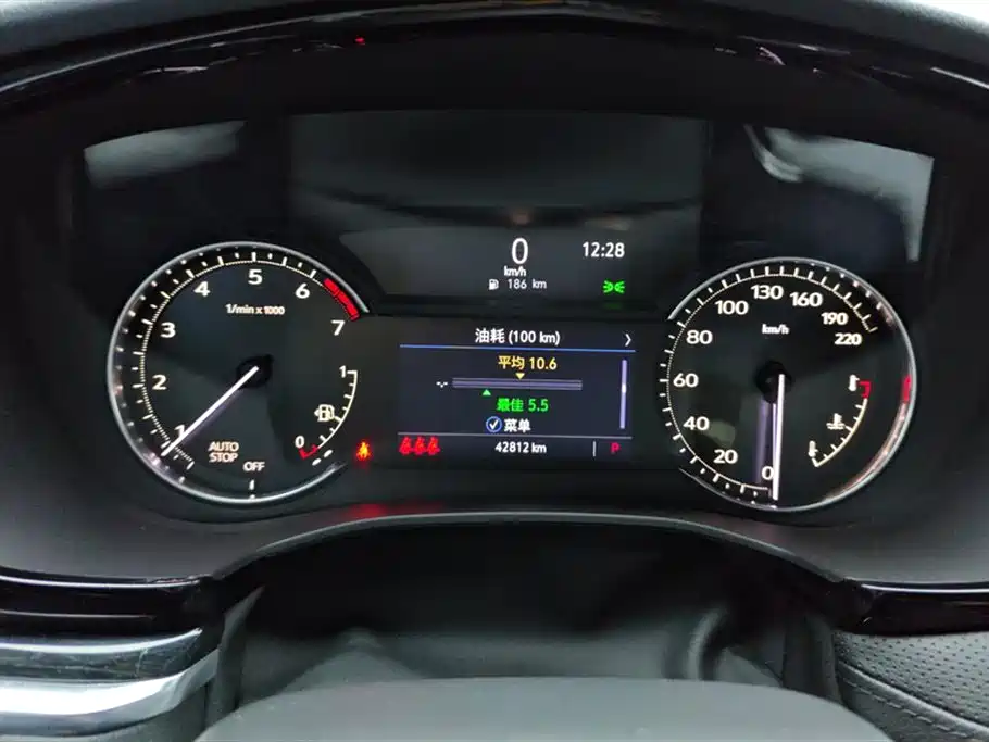 Cadillac XT5 2022 2.0T 2WD Luxury фото 14