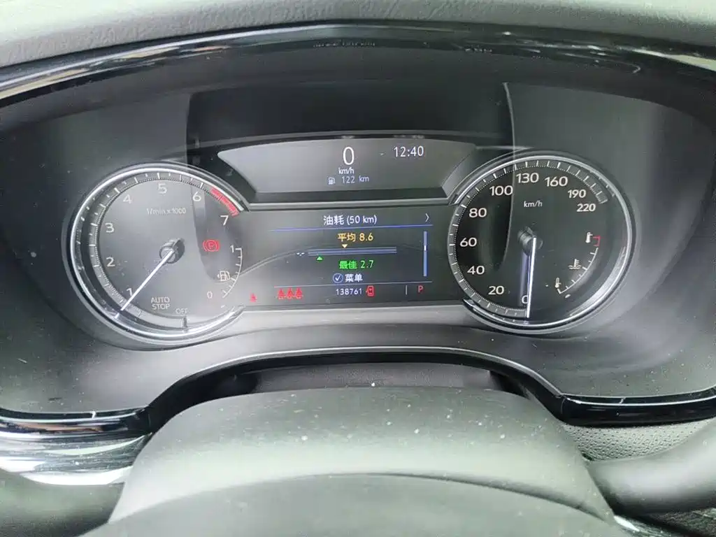 Фото 4 - Cadillac XT5