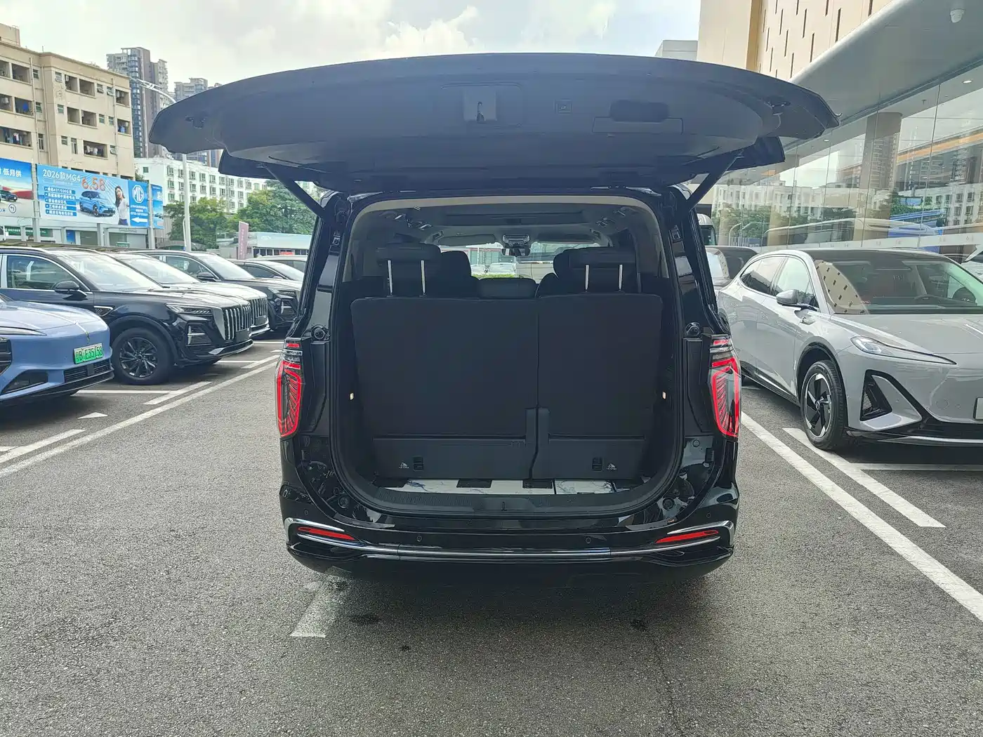 Hongqi HQ9 PHEV 2025 2024 Model 2.0T AWD Business Edition