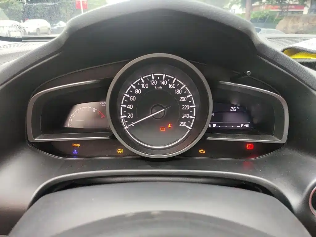 Photo 4 - Mazda Mazda 3