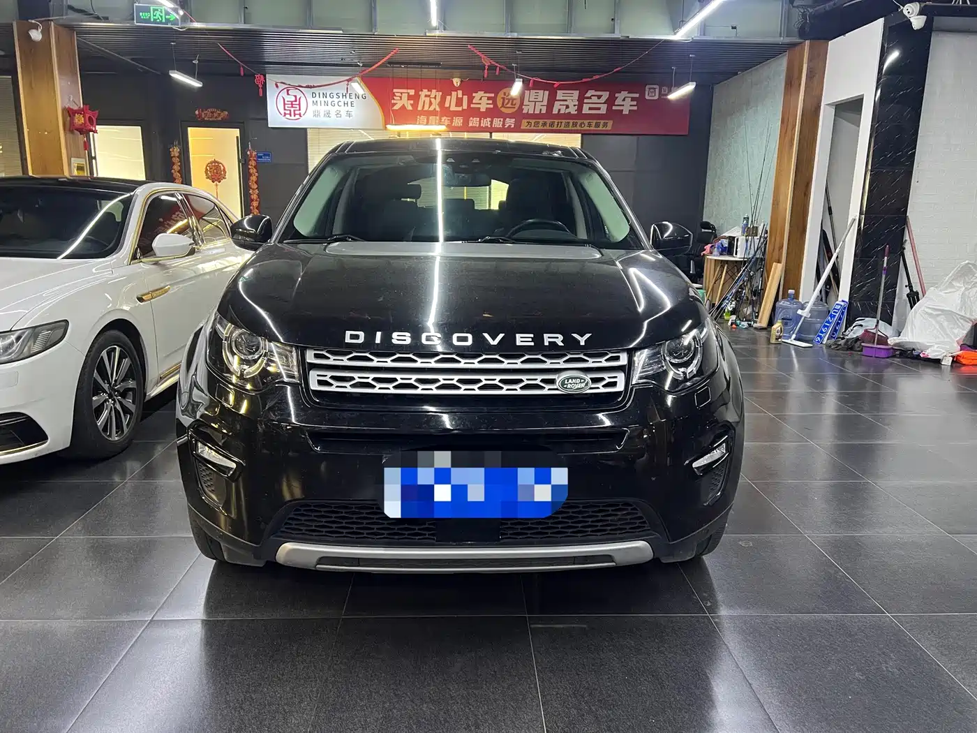 Фото 2 - Land Rover Discovery Sport
