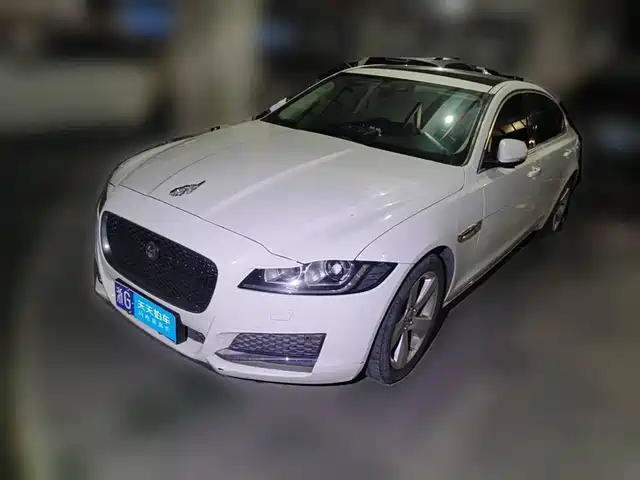 Jaguar XFL 2018 XFL 2.0T 200PS Elite — фото 1