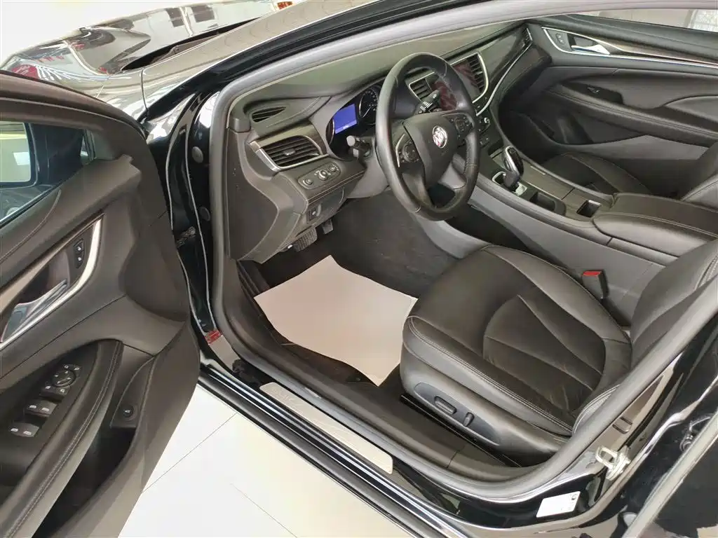 BUICK LACROSSE