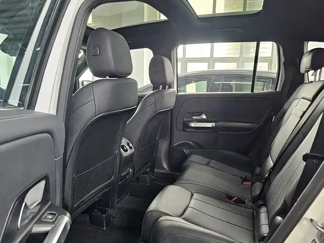 Mercedes-Benz GLB 2024 GLB 200 Dynamic — фото 4