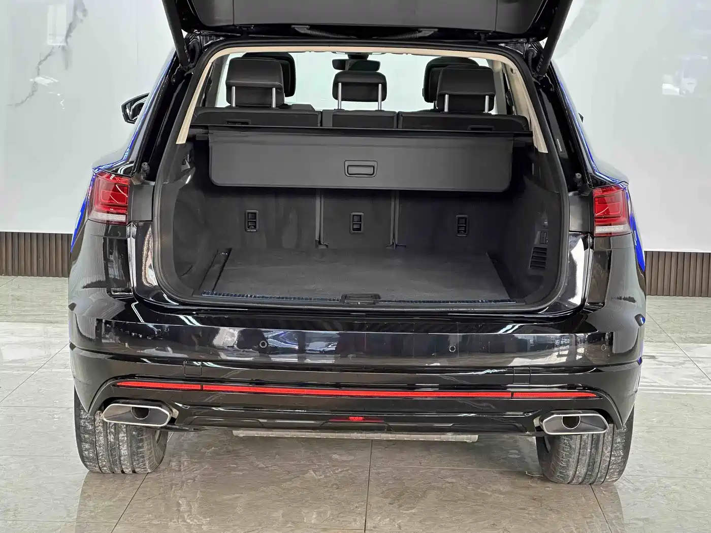 Volkswagen Touareg 2022 2.0TSI Rui Shang Edition фото 7