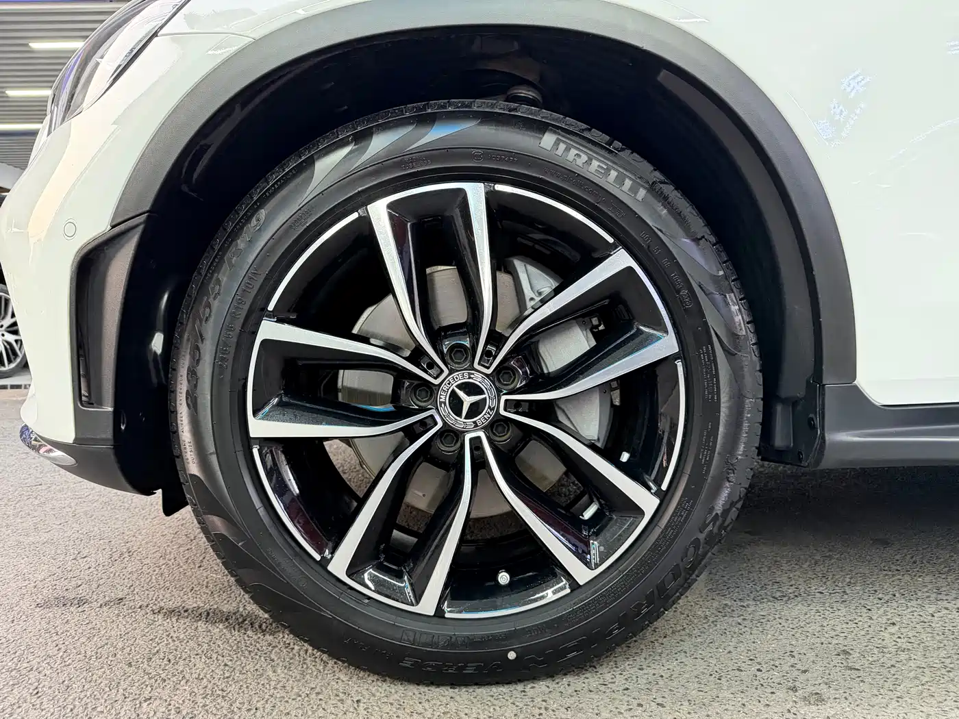 Mercedes-Benz GLC 2020 Facelift GLC 260 L 4MATIC Luxury фото 5