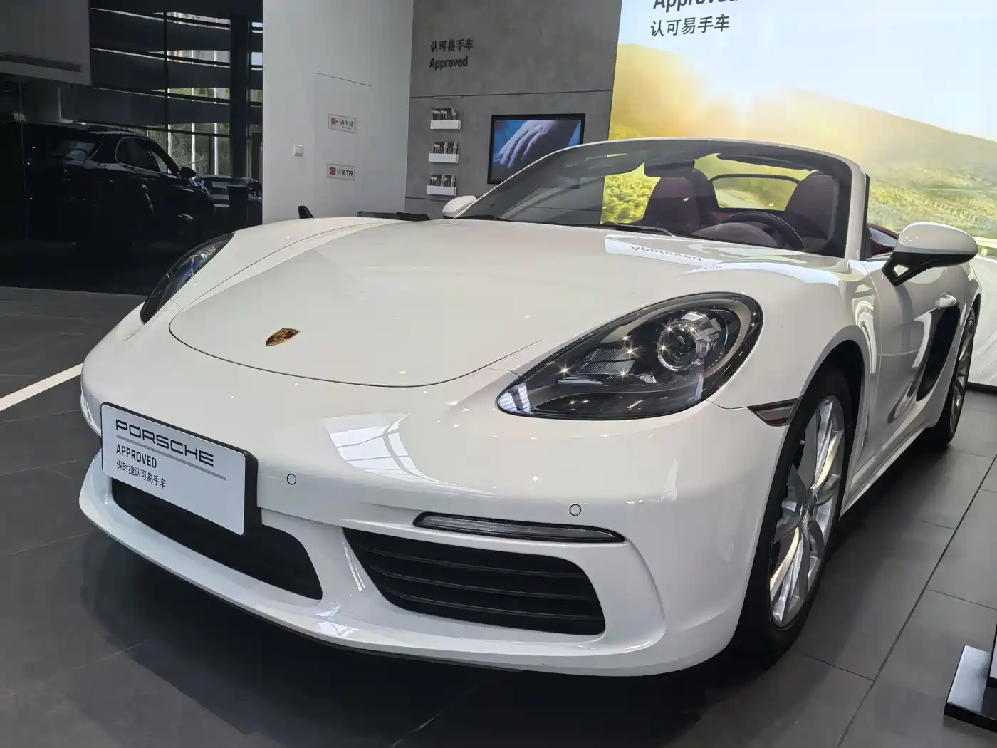 PORSCHE 718