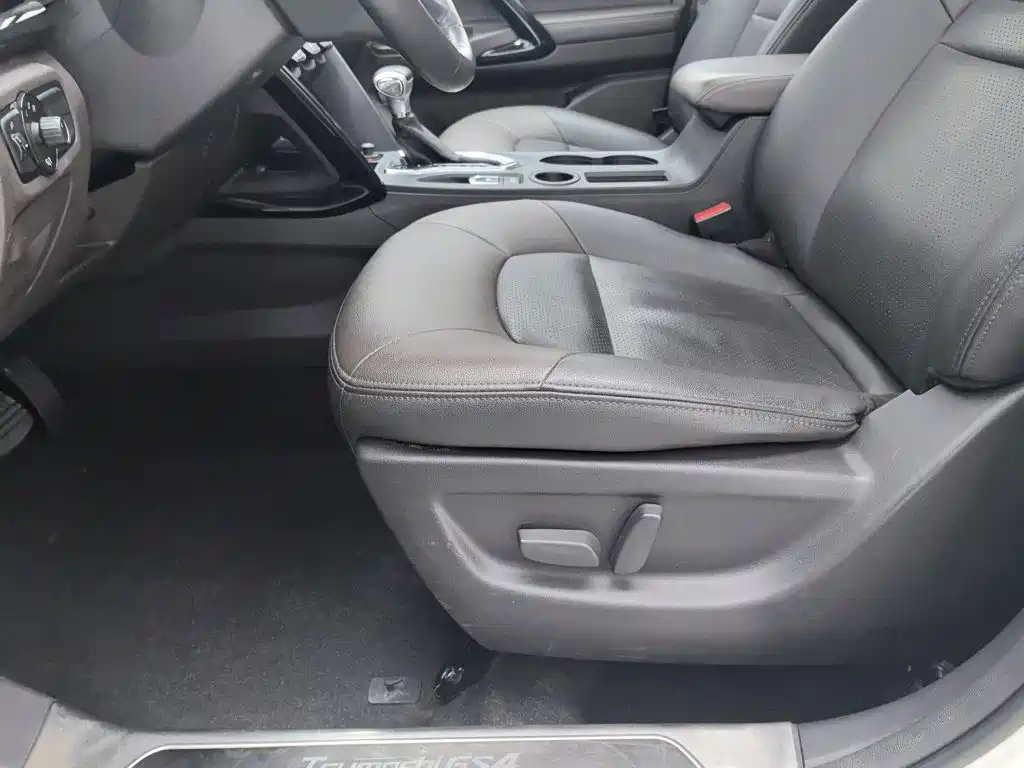 Фото 20 - GAC Trumpchi GS4