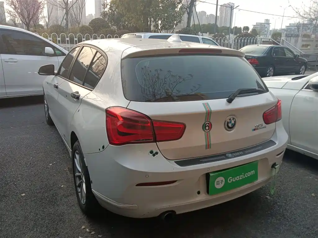 BMW 1 Series (Import) 2016 118i Leading фото 23