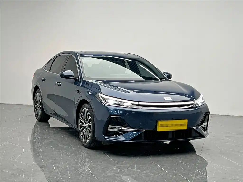 Geely Galaxy Galaxy A7 2025 EM-i фото 8