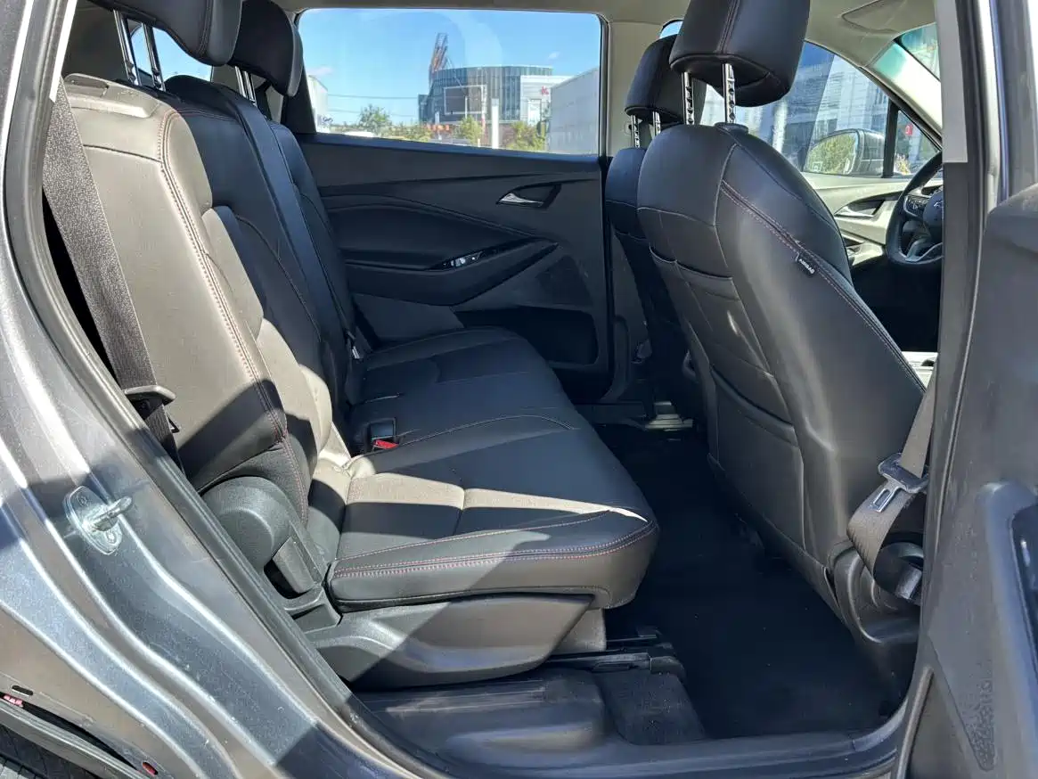 Chevrolet Orlando 2023 2020 Mild Hybrid Redline 530T Automatic Prestige Edition (5+2 seater)