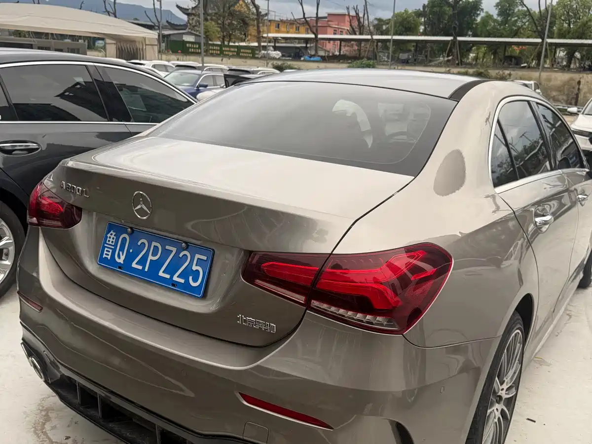 Mercedes-Benz A-Class 2021 A 200 L Sport Sedan Dynamic Type фото 9