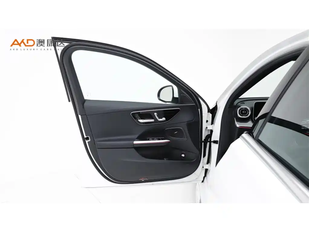 Mercedes-Benz C-Class 2023 C 260 L Sport фото 10