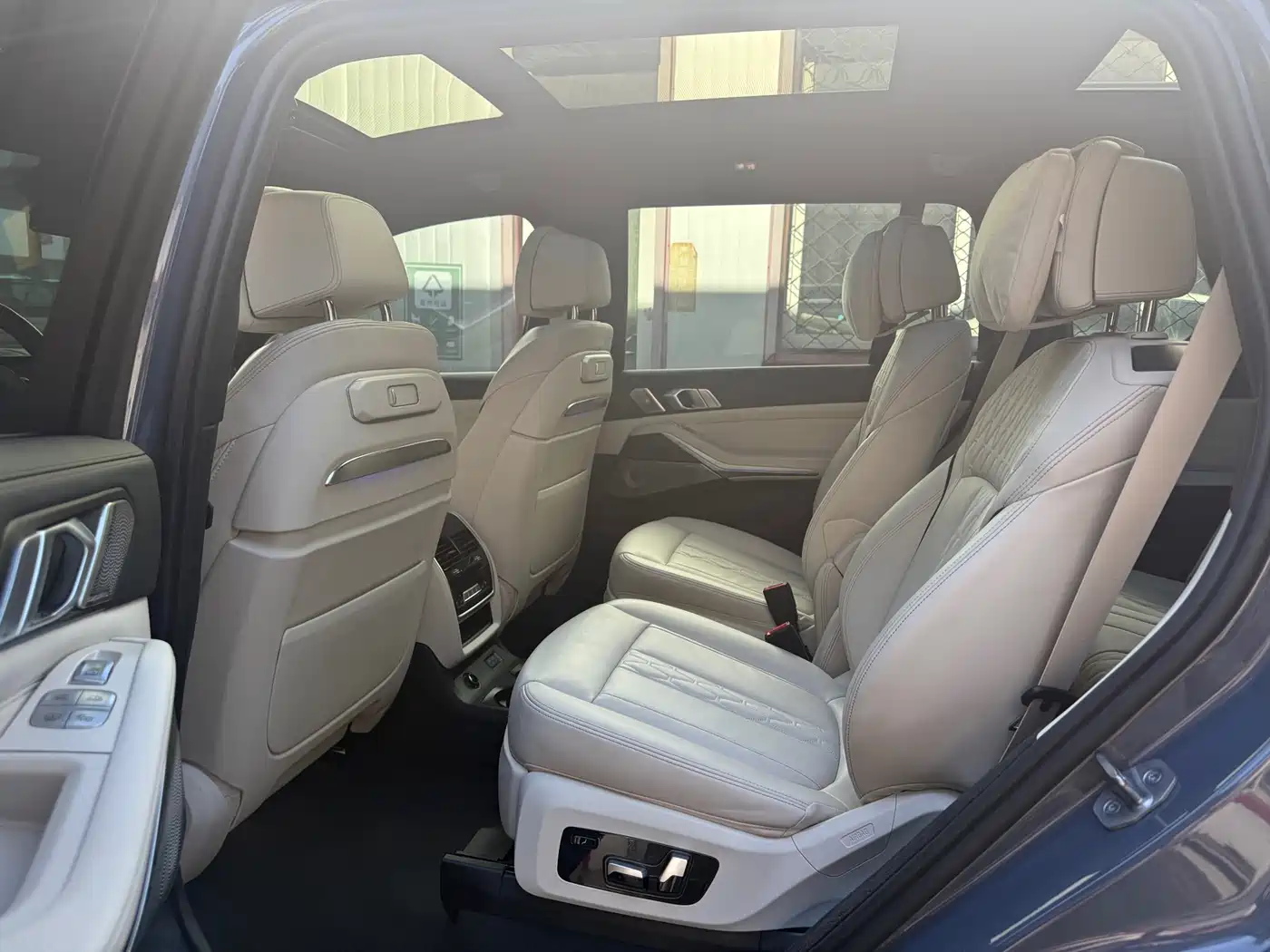 BMW X7 2023 xDrive40i Exclusive Luxury Package фото 11