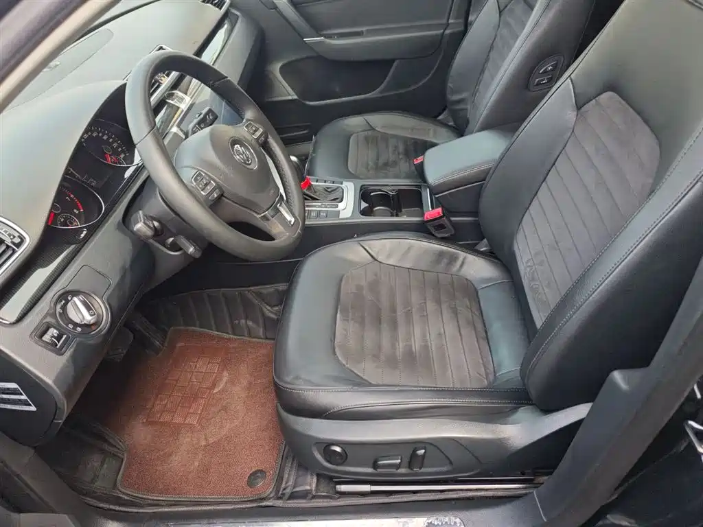 Volkswagen Magotan 2015 1.8TSI Luxury фото 15