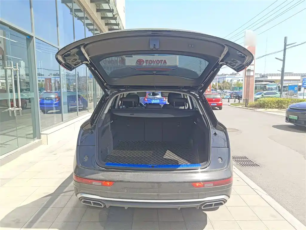 Audi Q5L 2022 Facelift 40T Luxury Dynamic фото 19