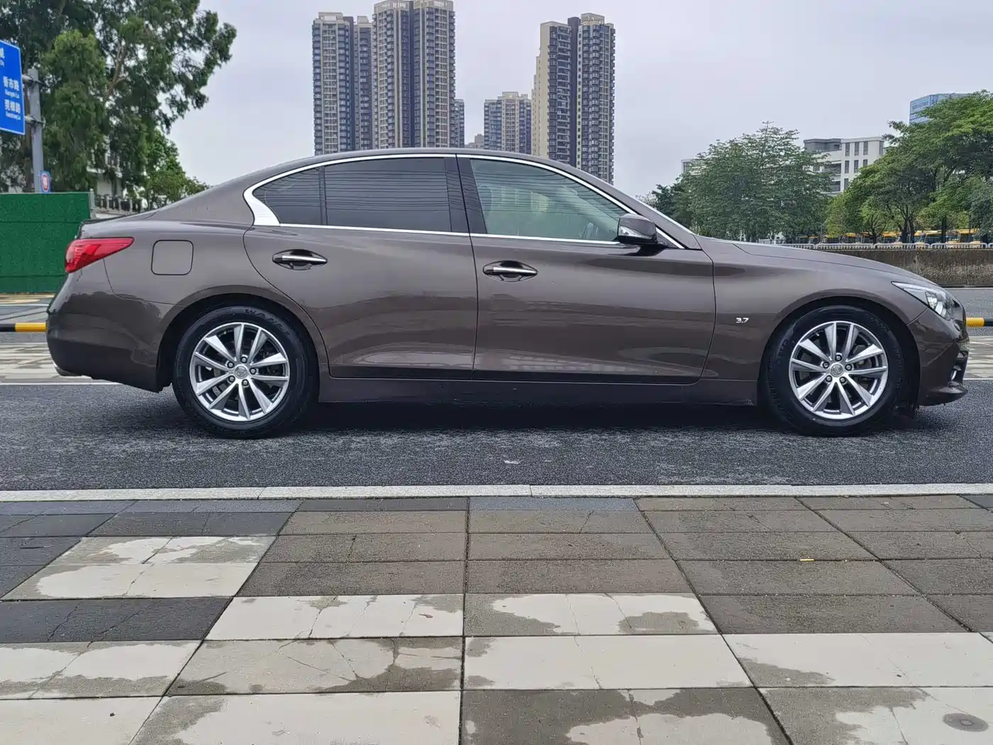 Фото 11 - Infiniti Q50