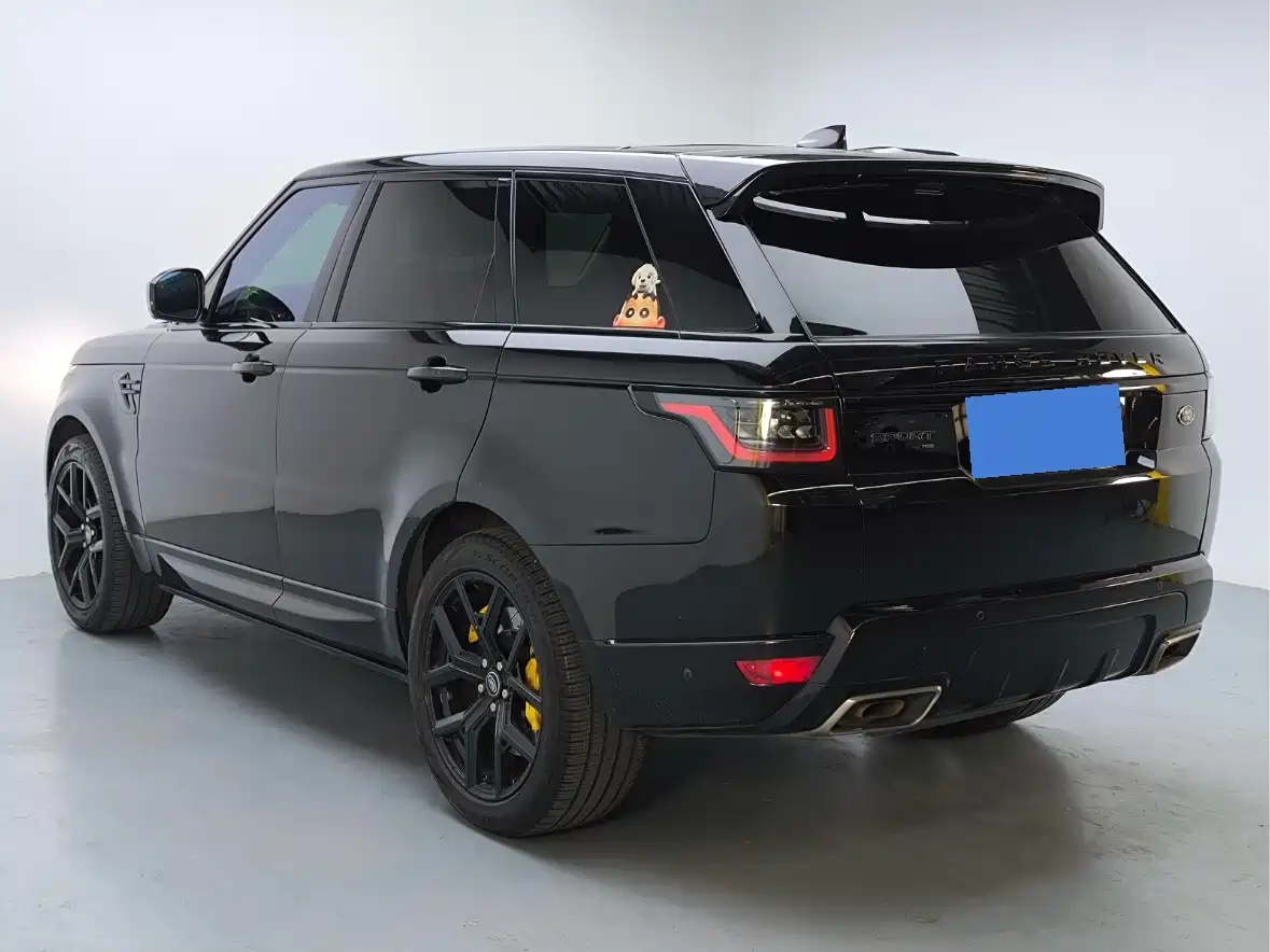 Land Rover Range Rover Sport 2022 3.0 L6 Gloss Black Edition фото 7
