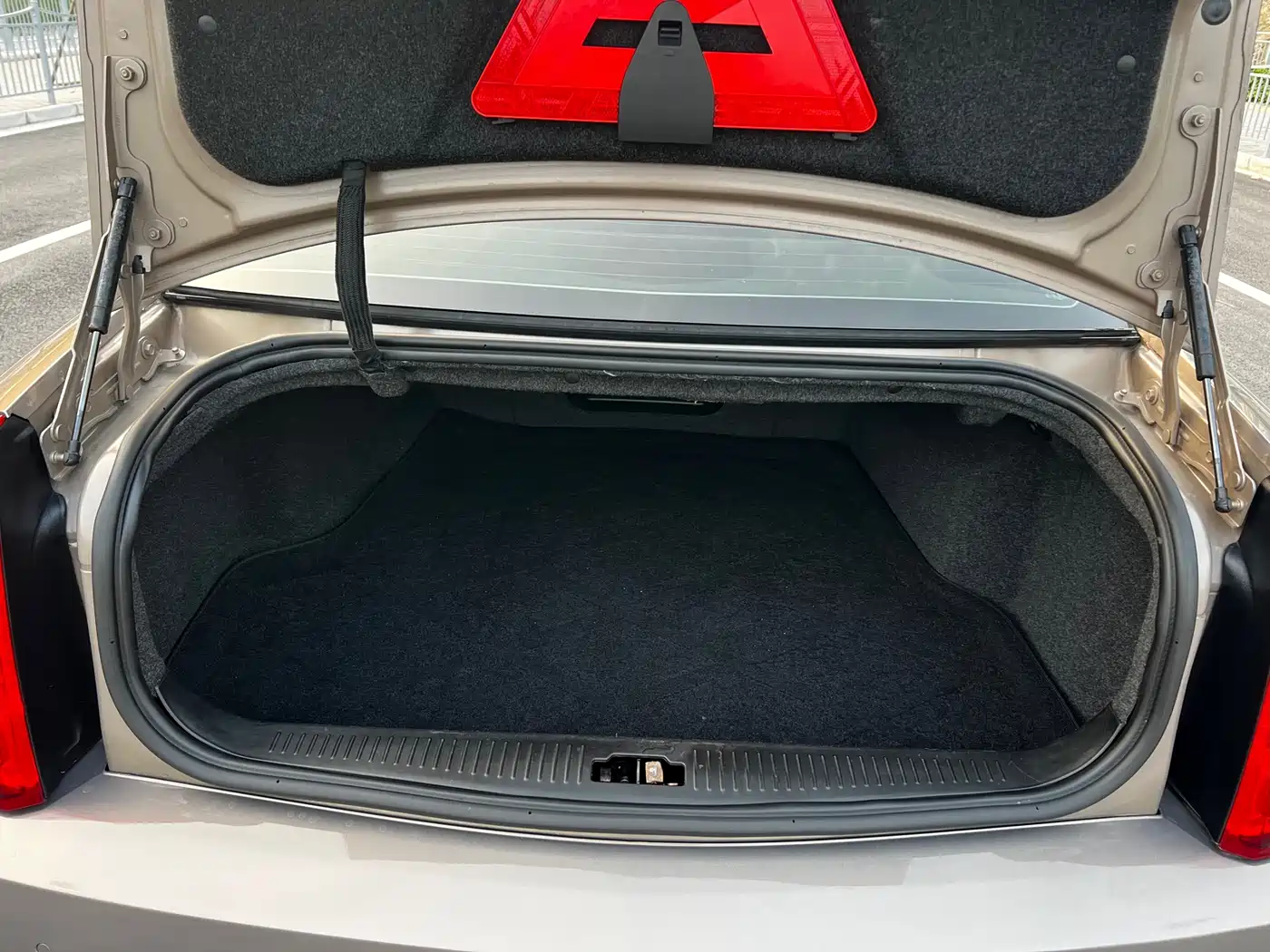 Cadillac SLS 2012 2.0T Comfort фото 21