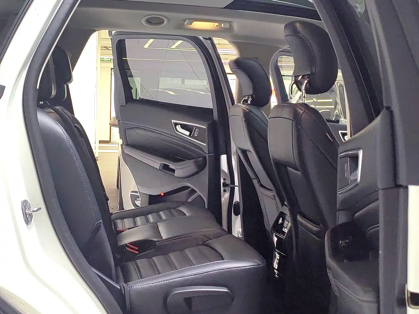 Фото 5 - Ford Edge