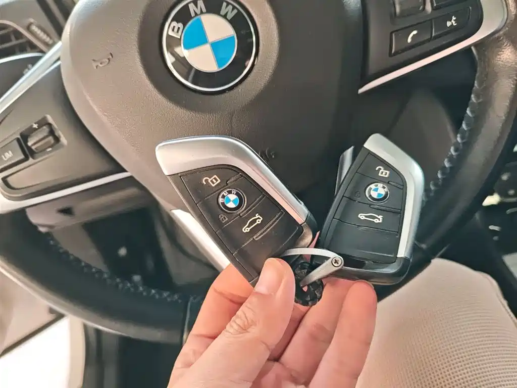 BMW 2 Series Touring 2018 218i Luxury Line фото 18