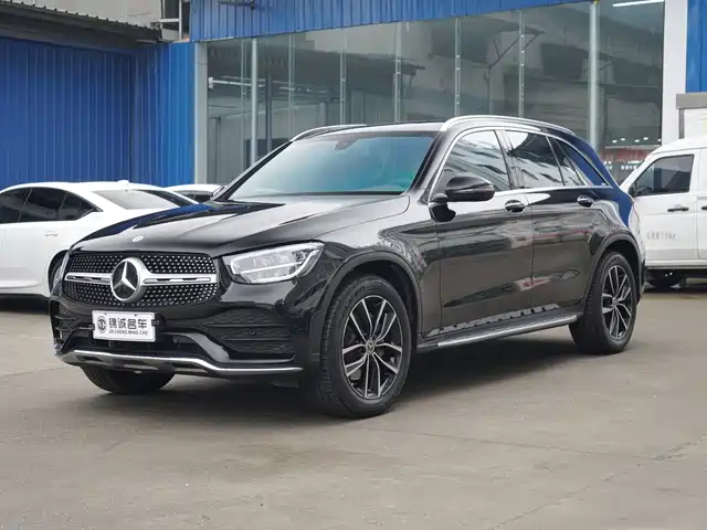 MERCEDES-BENZ GLC