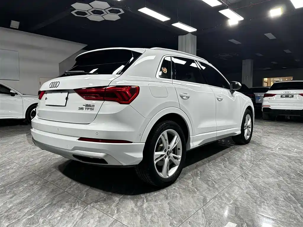Audi Q3 2022 35 TFSI Fashion Elegance фото 9
