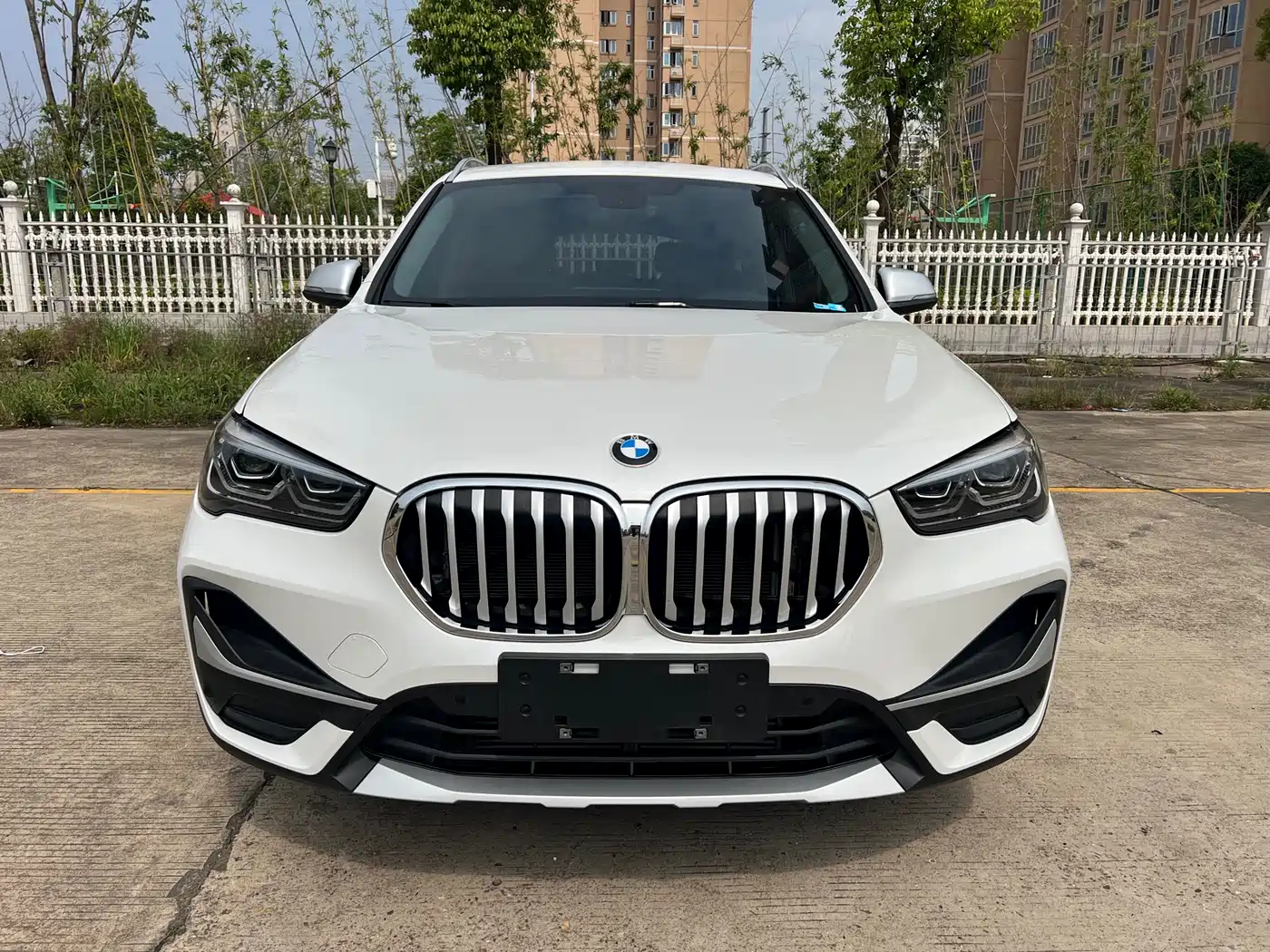 BMW X1 2022 sDrive20Li Premium фото 2