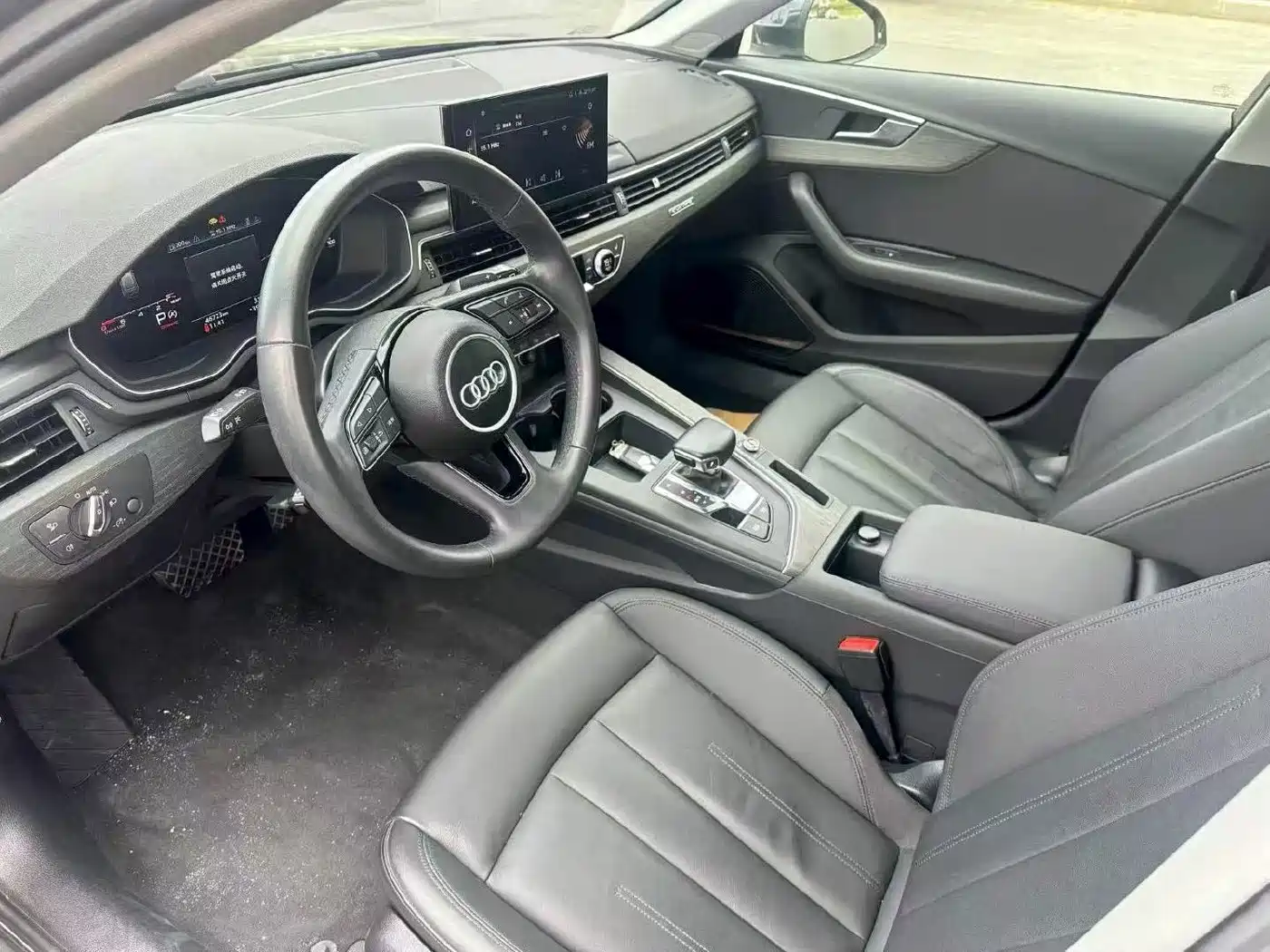 Фото 4 - Audi A4 (Import)