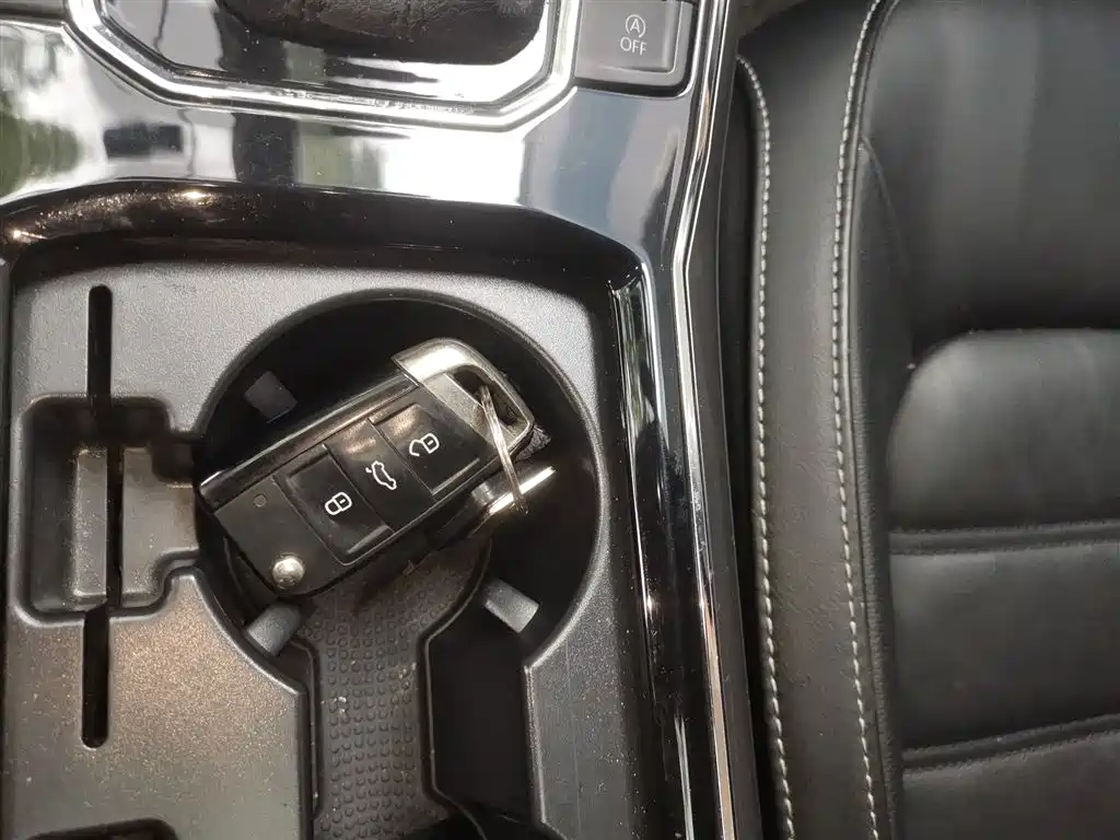 Volkswagen Passat 2017 330TSI DSG Prestige фото 12