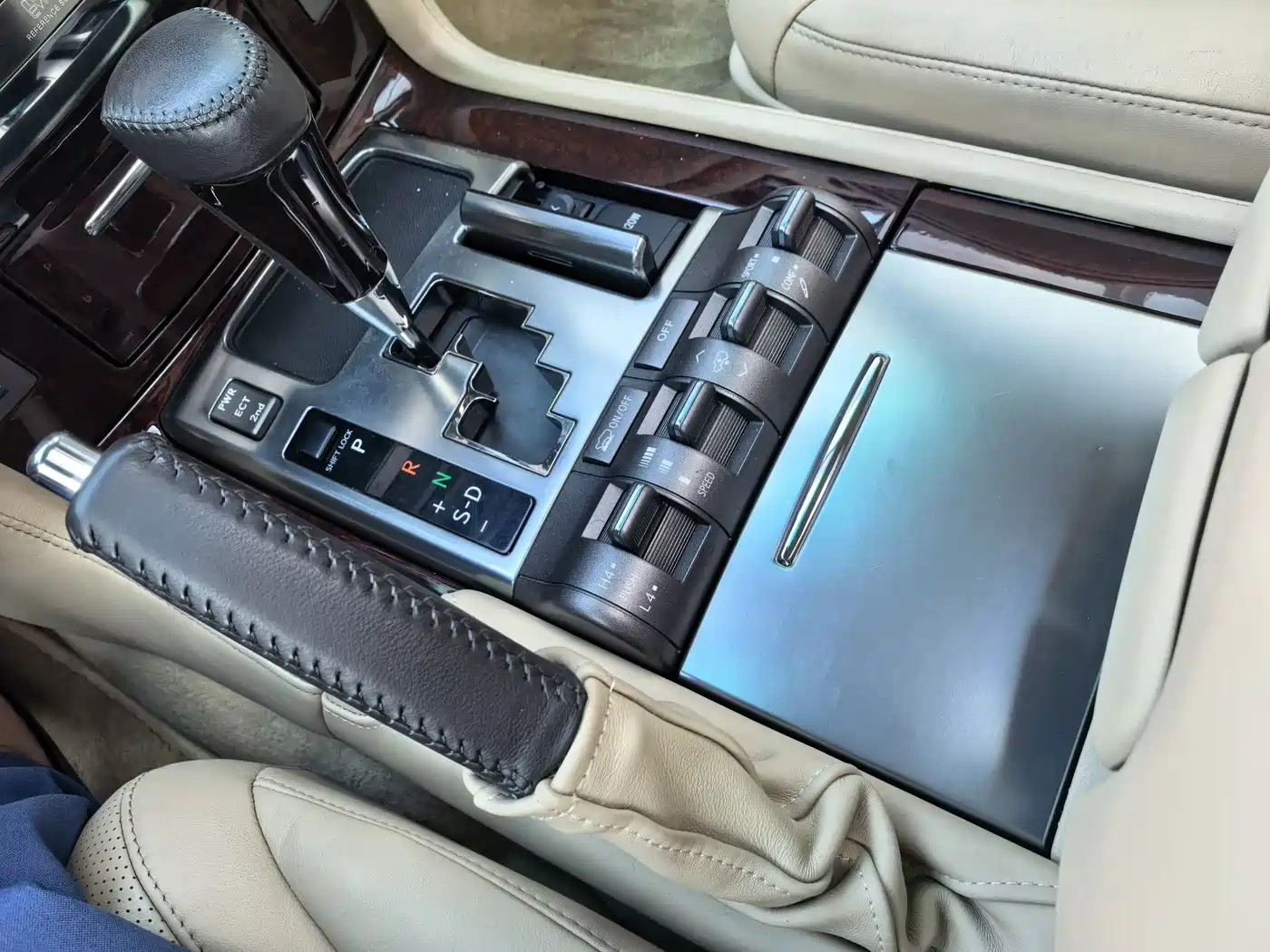 Lexus LX 2009 2009 570