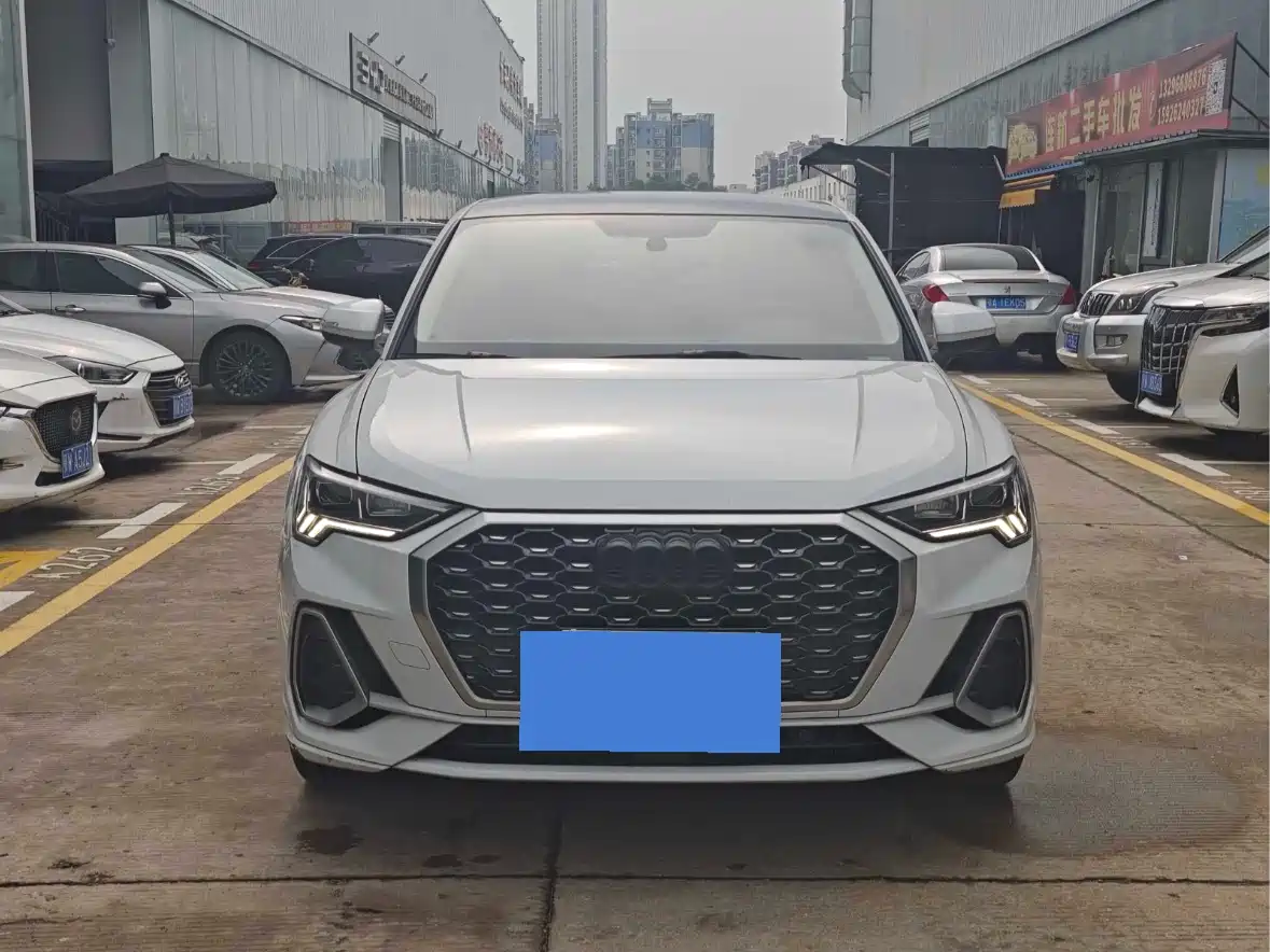 Audi Q3 Sportback 2020 40 TFSI Fashion фото 2