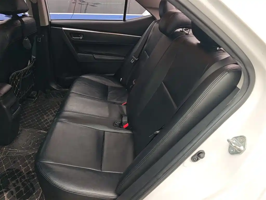 Toyota Corolla 2017 Facelift 1.2T S-CVT GL фото 17