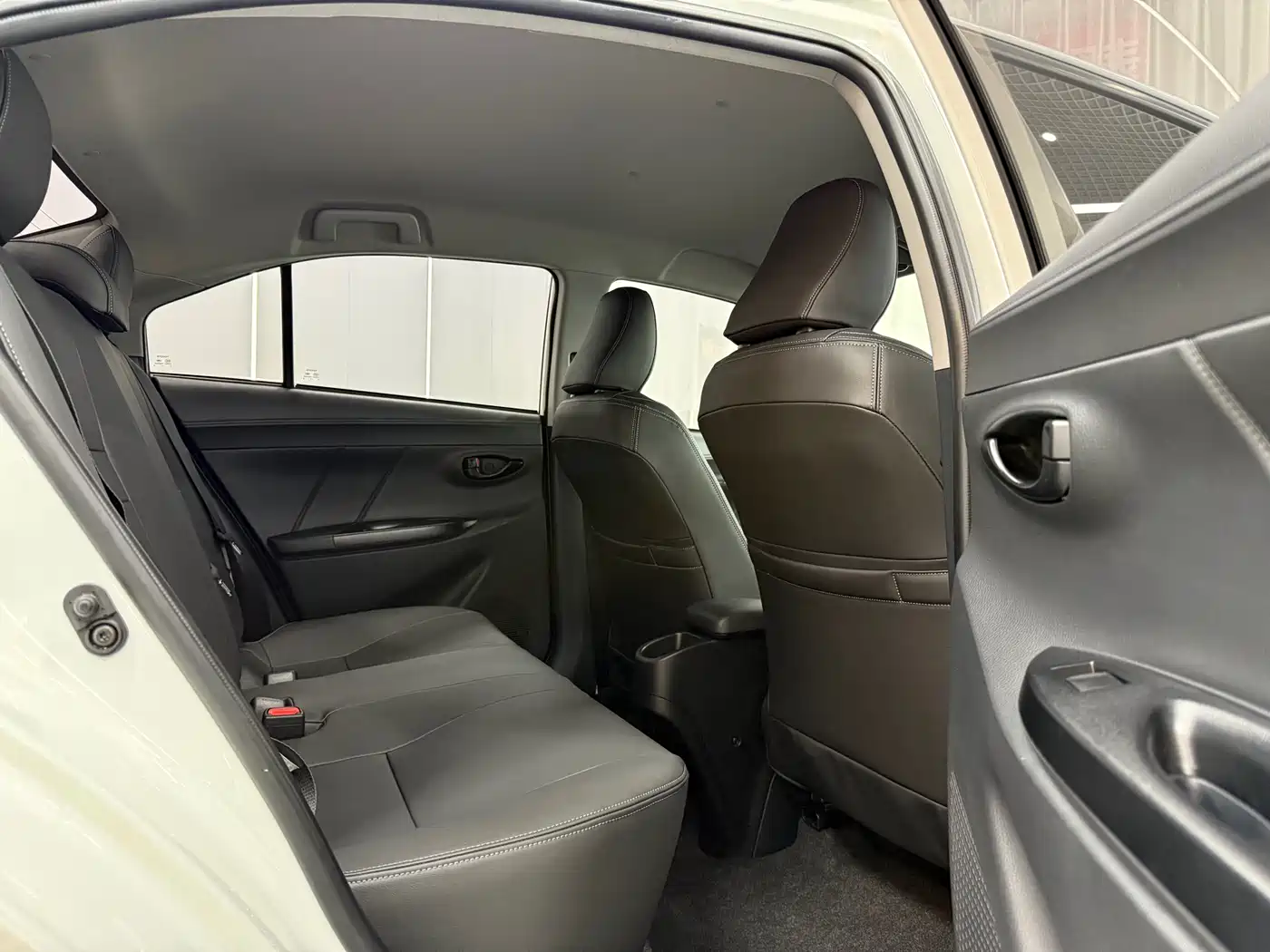 Toyota YARiS L Zhi Xiang 2022 1.5L CVT Leading PLUS Edition фото 9