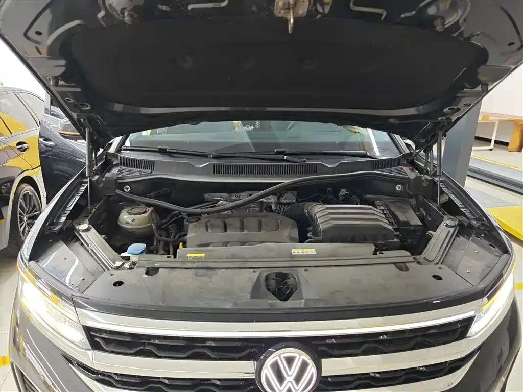 Volkswagen Talagon 2023 Facelift 380TSI 4WD Luxury Premium Pro Edition 6-Seater фото 20