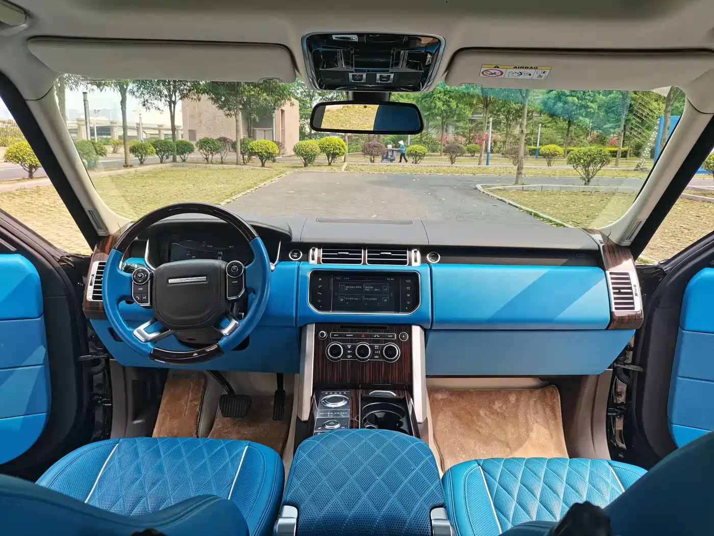 Land Rover Range Rover 2015 3.0 TDV6 Vogue фото 5