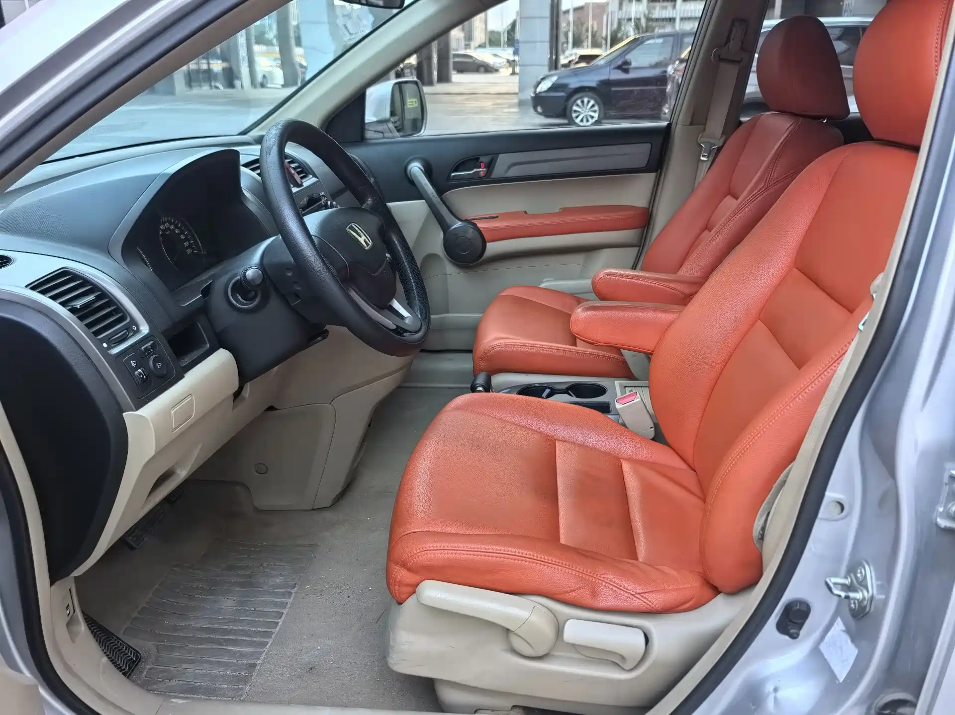 Photo 8 - Honda CR-V