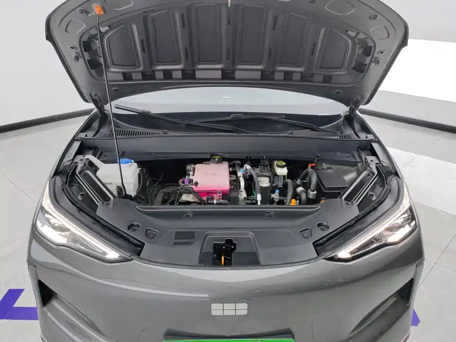 Фото 9 - Geely Galaxy Galaxy E5