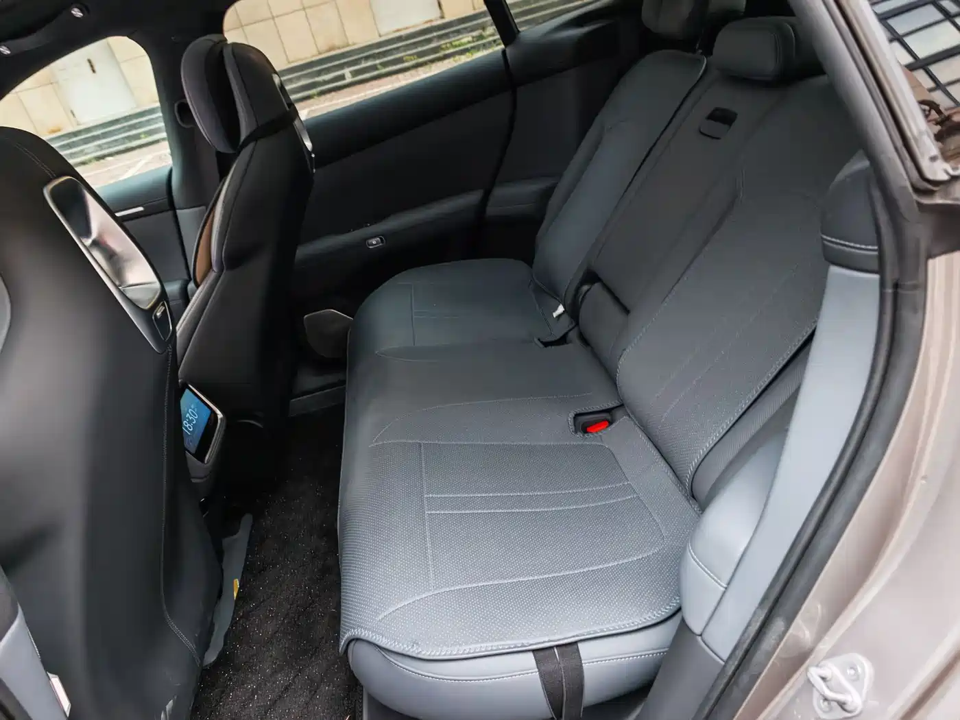 Xiaomi Auto Xiaomi YU7 2025 Extended Range AWD Pro фото 9