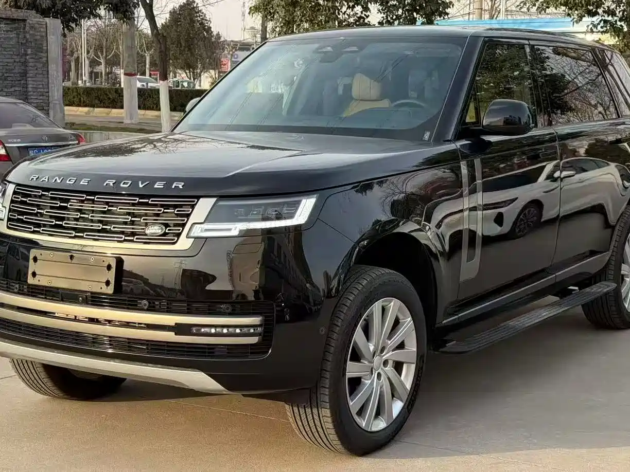 Land Rover Range Rover 2026 Model 3.0 L6 400PS SE Long Wheelbase Version