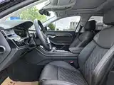 Photo 10 - Audi A8